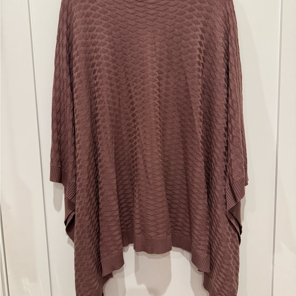Lululemon Divinity Poncho - Picture 4 of 5